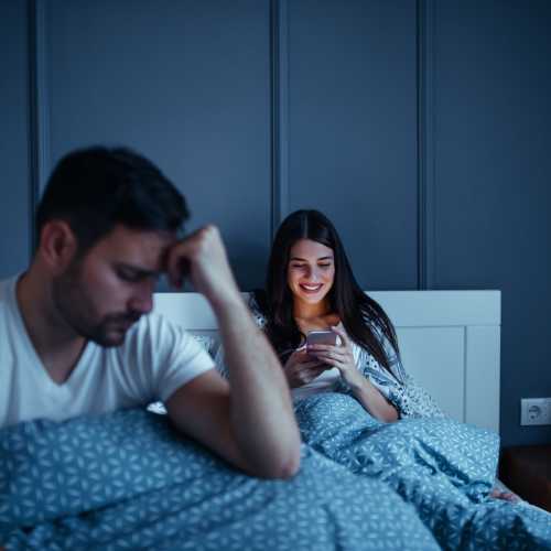 Eşim Beni Aldatıyor: Aldatma Sebebiyle Boşanma Davası Nasıl Açılır?